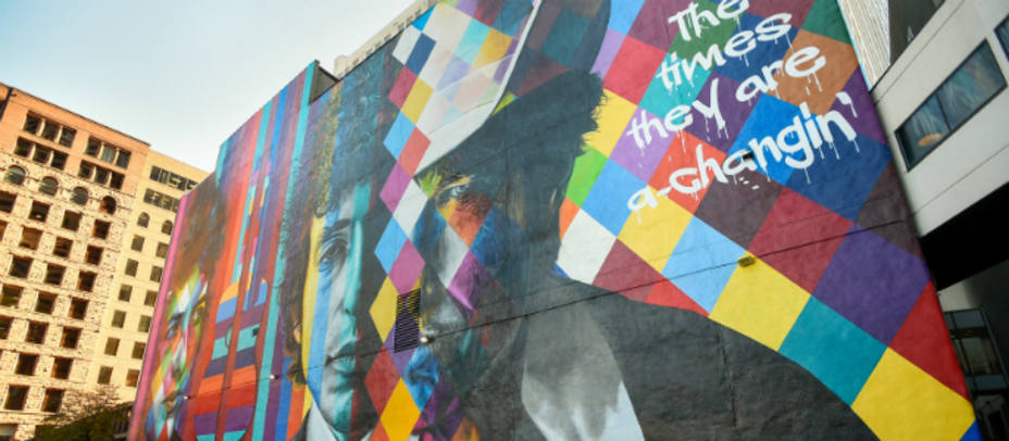 Un mural de Bob Dylan en Minneapolis, Minnesota. REUTERS
