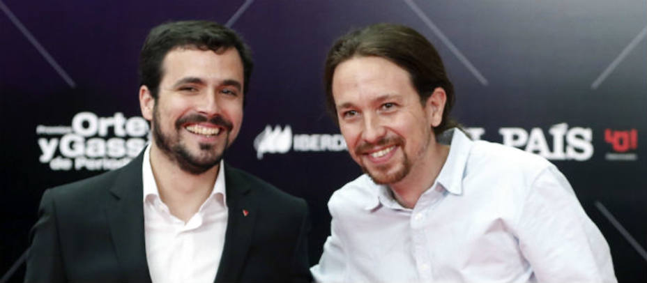 Alberto Garzón y Pablo Iglesias posando juntos hace unos días. EFE