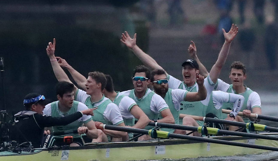 Cambridge celebra la victoria ante Oxford (Reuters)