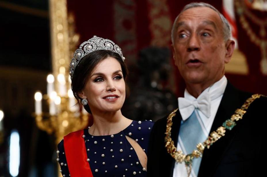 El nuevo guiño de la Reina Letizia a Doña Sofía: luce por primera vez la tiara de Cartier