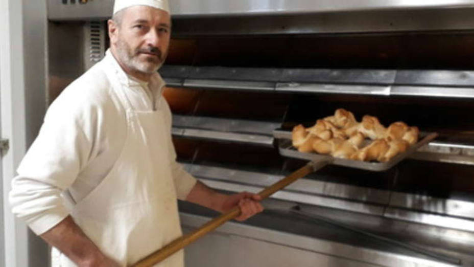 Un panadero italiano ofrece trabajo por 1.400 euros al mes y nadie lo acepta porque es horario nocturno