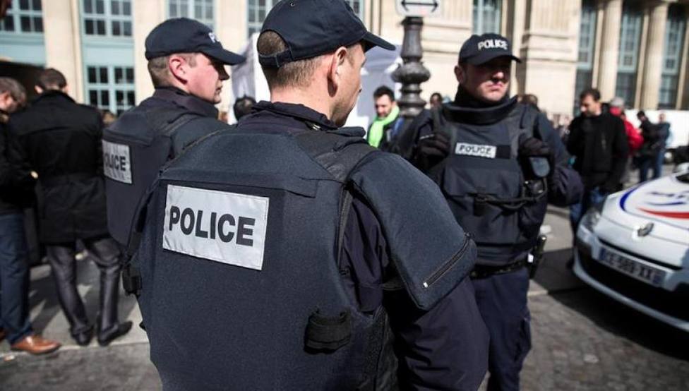 Un policía francés mata a un sin-techo que quería suicidarse