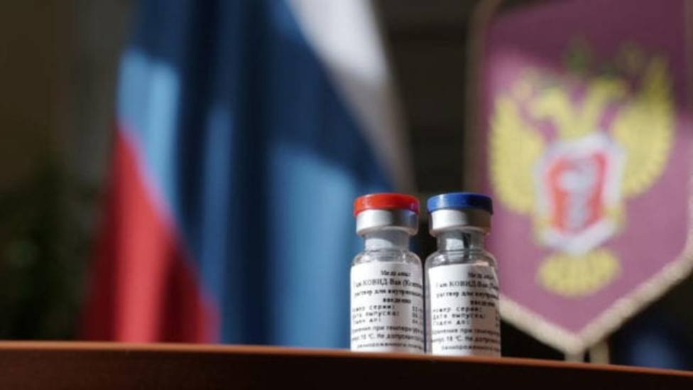 El Ministerio de Salud de Rusia distribuye el primer lote de su vacuna contra el coronavirus