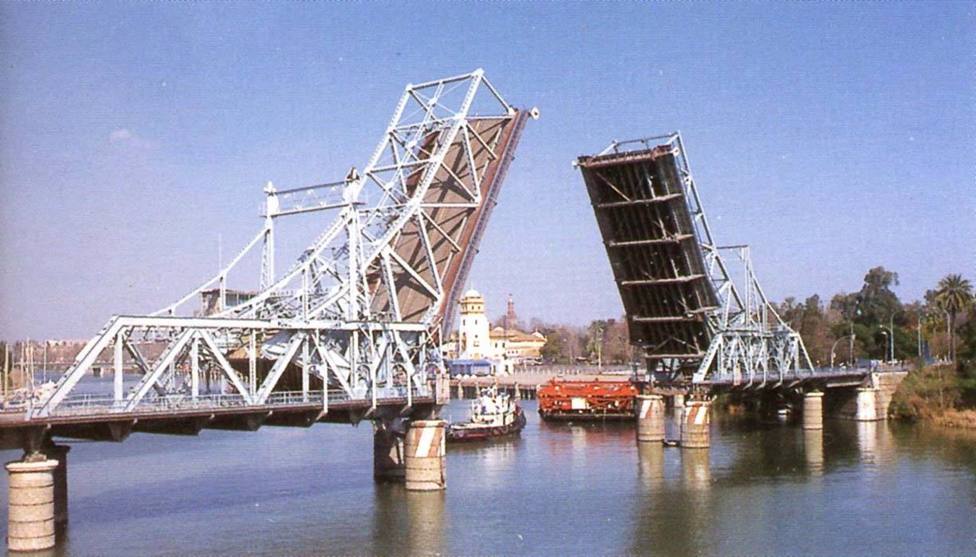 Sevilla.- Los colectivos del puente de Alfonso XIII presentan la semana que viene su propuesta de soluciÃ³n