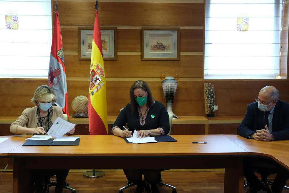 Firma entre Satse y la Junta de Castilla y León