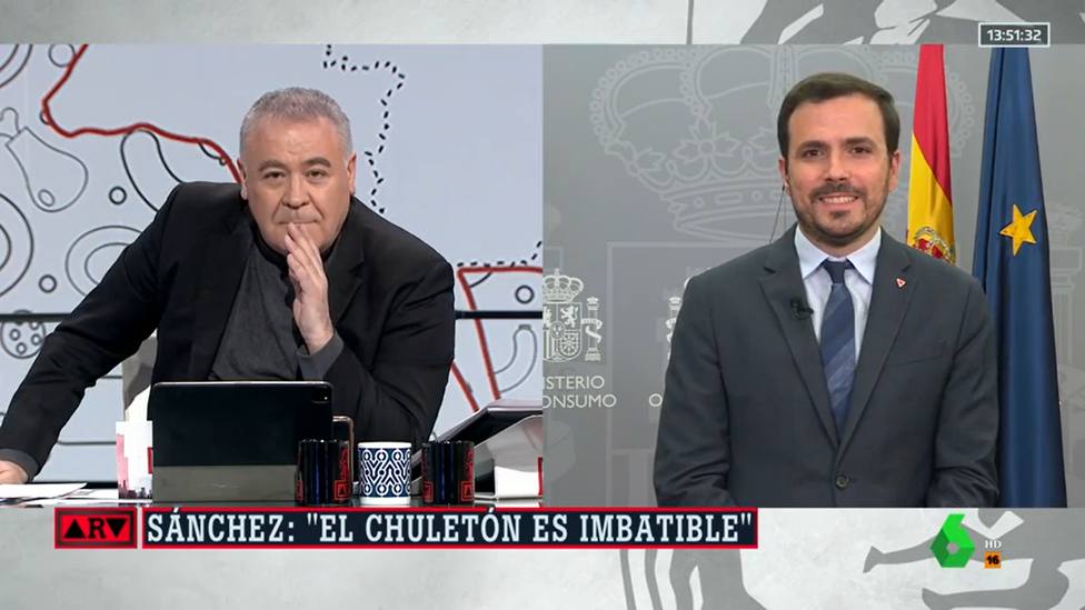 La respuesta de Ferreras sobre el chuletón de Sánchez que deja Garzón con esta cara: Estoy contigo...