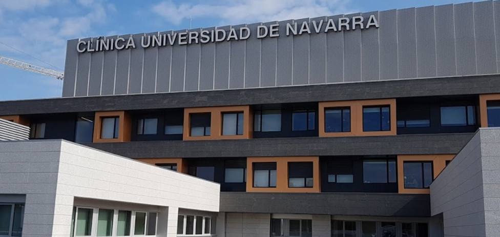 La enfermera viguesa Candelas Varela ingresa en un hospital de Madrid tras contraer nuevamente la malaria