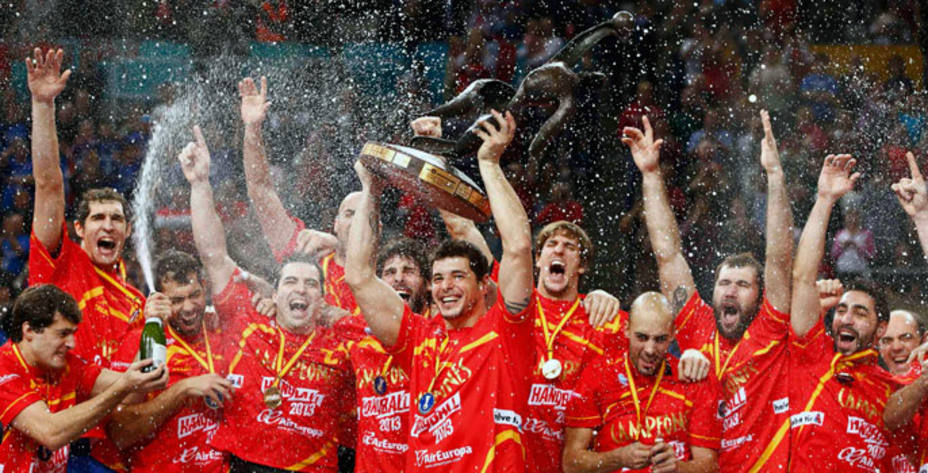 España defiende el título logrado en casa en 2013. Reuters.