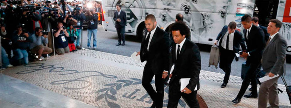 El Real Madrid, a su llegada al hotel en Lisboa (FOTO: Real Madrid CF)