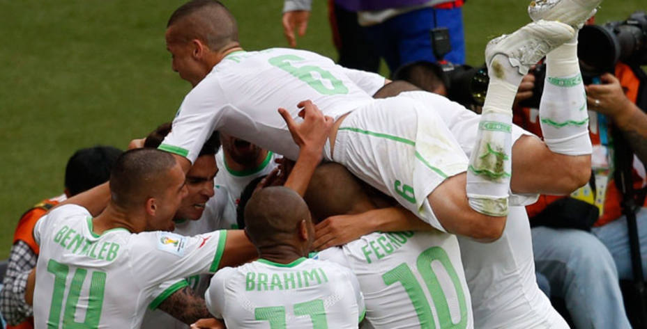Argelia celebra uno de los goles ante Corea (Reuters)