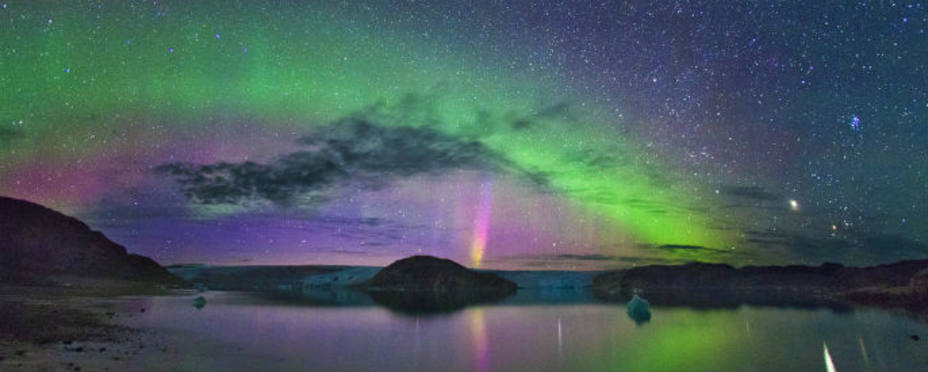 La actividad del Sol deja este paisaje boreal en La Tierra. FOTO: StarryEarth/J.C. Casado