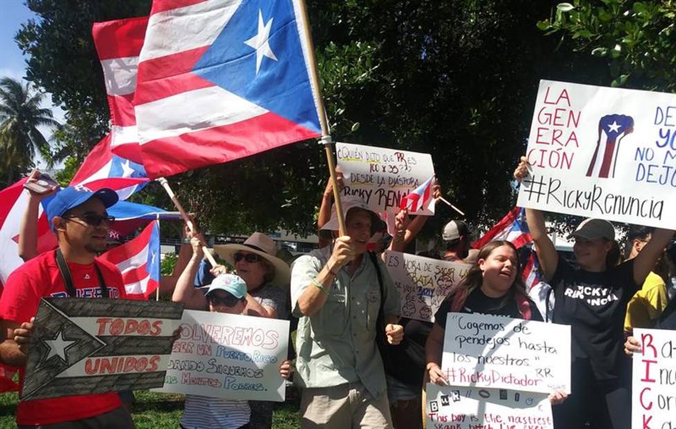 El gobernador de Puerto Rico cede a la presión y no se presentará a la reelección
