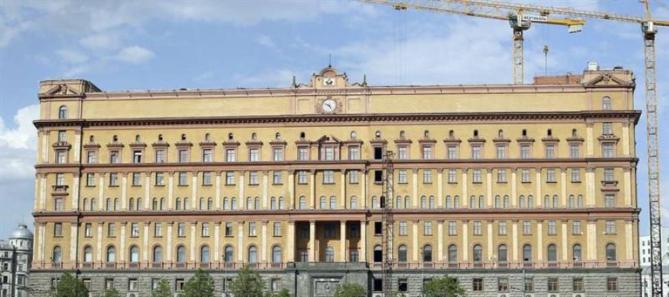 Al menos tres personas muertas en un tiroteo cerca de un edificio gubernamental en Moscú