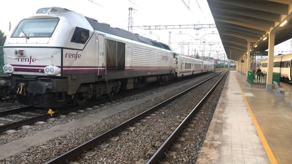 Lugo sigue esperando su tren mientras lucha contra la despoblación