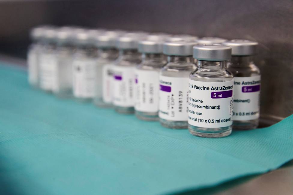 La Universidad de Oxford suspende los ensayos de vacunación en niños con AstraZeneca