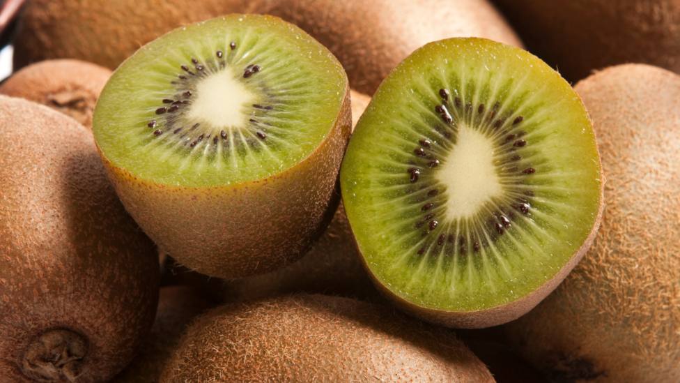 ¿Qué efecto provoca en tu cuerpo tomar un kiwi todos los días? Los científicos dan la respuesta