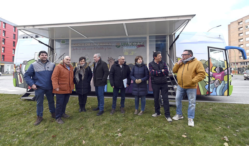 La Alianza UPA-COAG de Burgos presenta la campaña que está desorrollando por la provincia y el bus electoral de la campaña Gente de la tierra