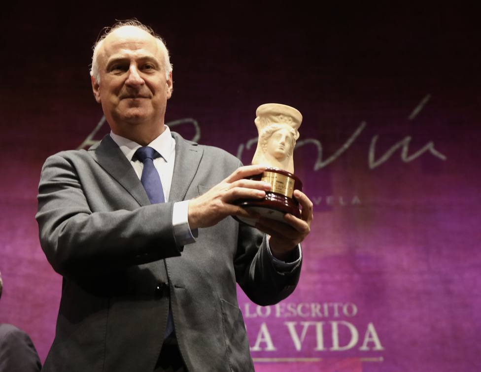 Fernando Benzo Sáinz gana el Premio Azorín de Novela con Los perseguidos
