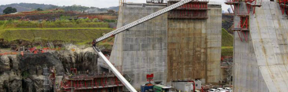 Fotografía de archivo (04/10/2012) de las obras de ampliación del Canal de Panamá (EFE)