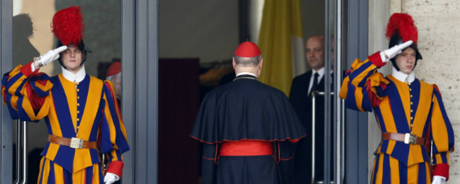 Los cardenales celebran en el Vaticano la segunda jornada de congregaciones generales. REUTERS