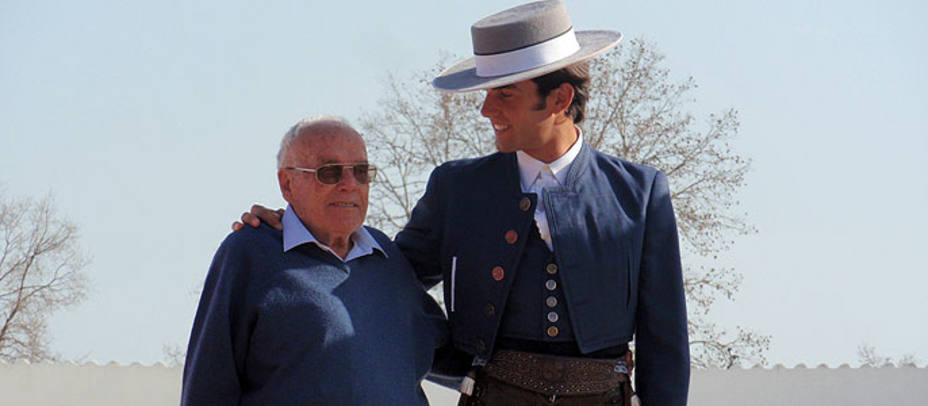 Sergio Galán junto a su abuelo Emilio Galán. PRENSA SERGIO GALÁN