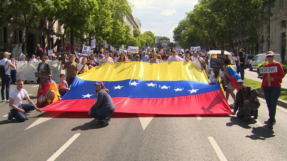 La población venezolana en España alcanza su máximo histórico, 95.633 personas, y casi se duplica en tres años