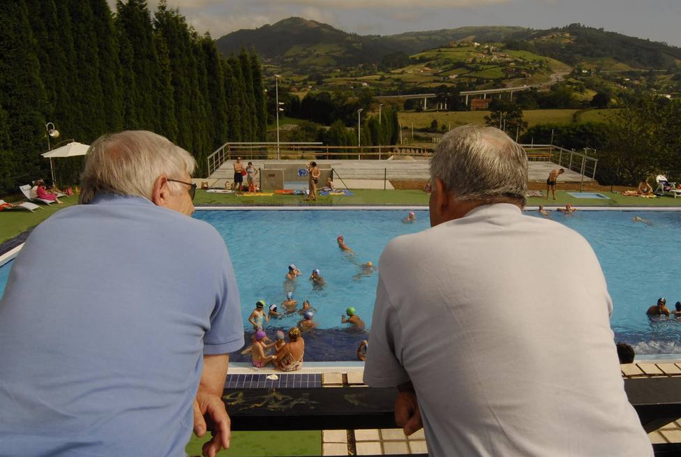 Foto pensionistas en Asturias