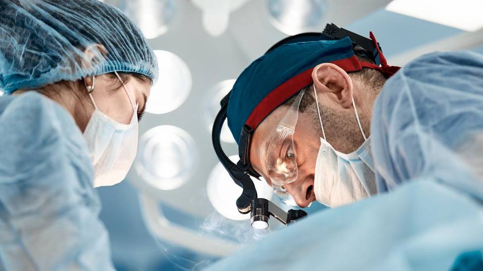 La Comunidad de Madrid encabeza el ranking de los tiempos de espera por paciente más bajos de España para operaciones quirúrgicas