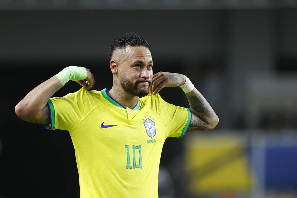 Neymar Jr ya es historia de Brasil