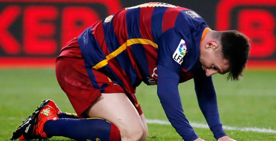Messi se lamenta de una jugada ante el Deportivo (Reuters)