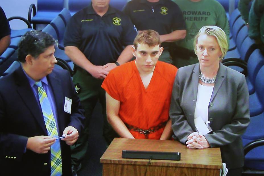 Juez determina prisión sin fianza para autor de tiroteo en escuela de Florida