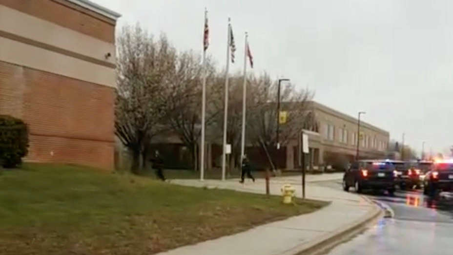 Tres heridos graves en un tiroteo en una escuela de Maryland (EE.UU.)