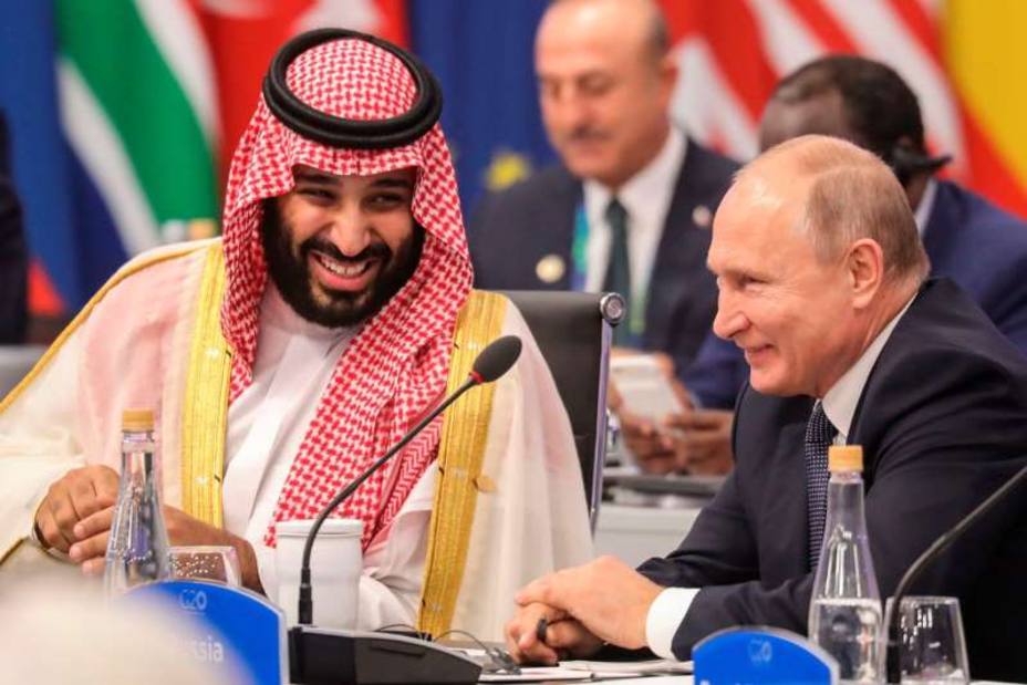 Putin saluda con efusividad al Príncipe Salman pese al asesinato de Khashoggi