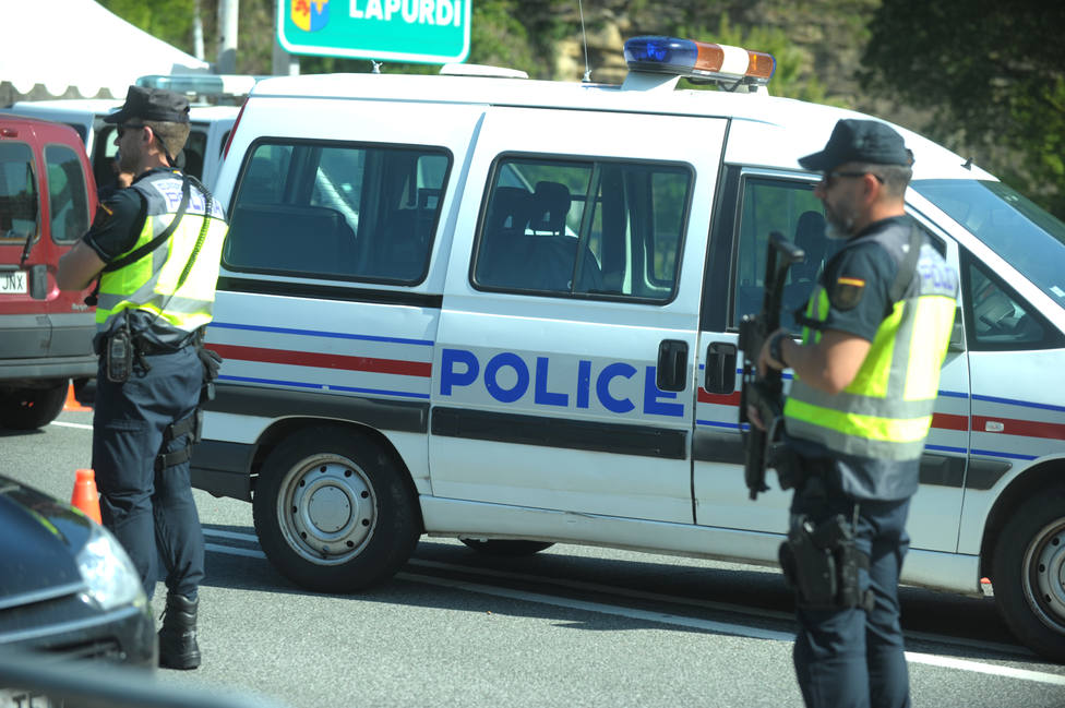 La Policía gala detuvo anoche a 17 activistas contra el G7 en la localidad vasco francesa de Urrugne