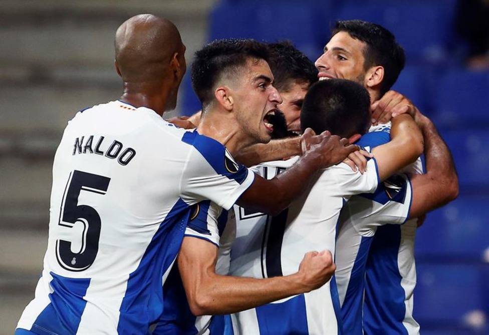 Vargas celebra el gol frente al Ferencvaros