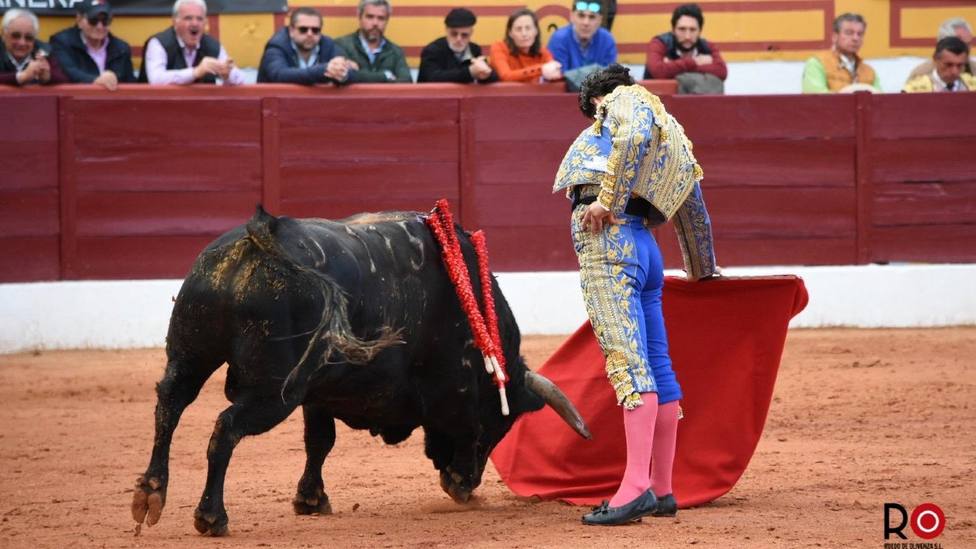 Morante de la Puebla firmó el muletazo más rotundo de la tarde final de Olivenza