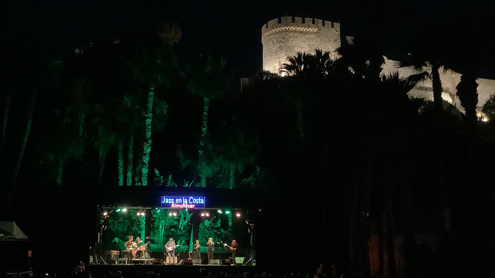 Arranca con lleno el 34 Festival de Jazz en la Costa de Almuñécar con Juan Perro Sexteto