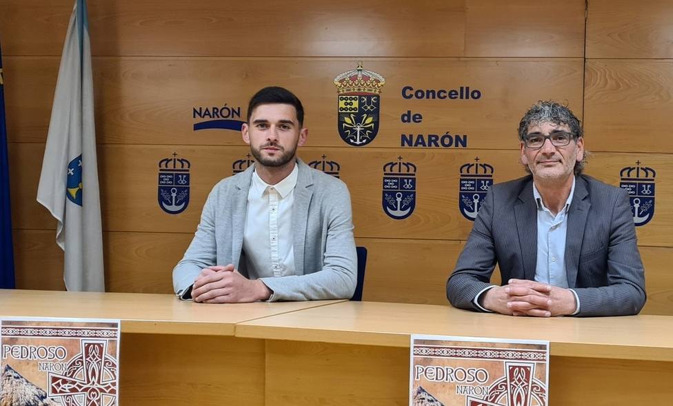 Iván Niebla y Santiago Galego durante la presentación de la iniciativa de Pedroso - FOTO: Concello de Narón