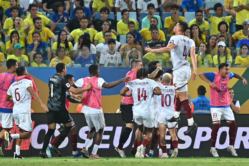 Uruguay se lleva un punto de Barranquilla con un gol de penalti de Darwin  Núñez (2-2)