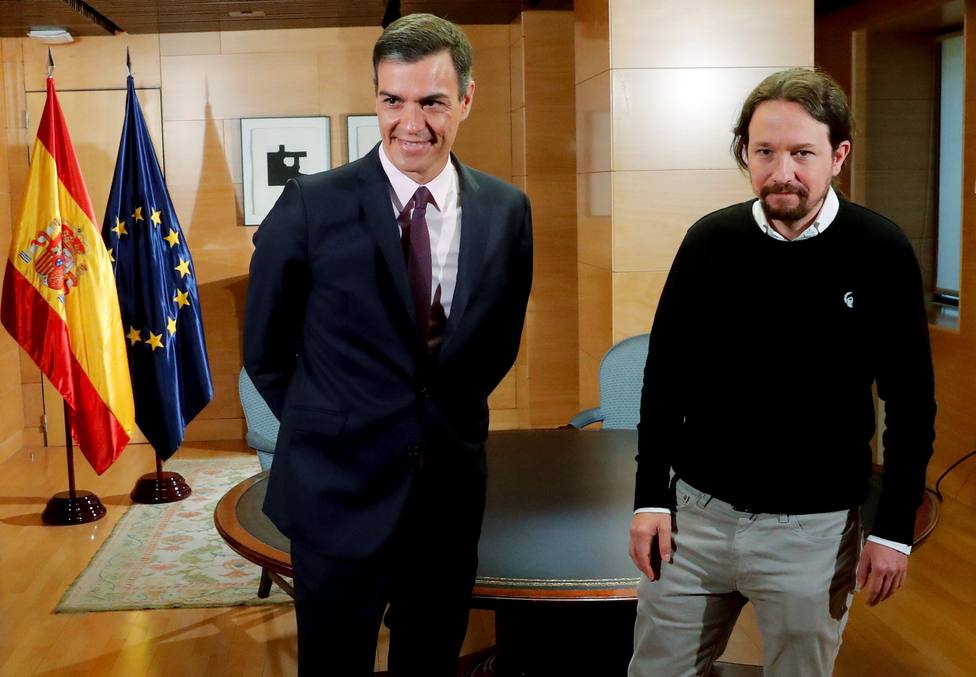 Sánchez e Iglesias se reúnen en Moncloa sin concretar propuestas para el gobierno de cooperación