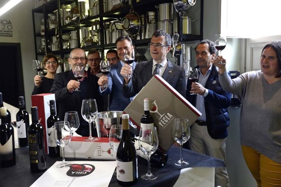 Comienzan las catas de vino gratuitas D.O.P Yecla en la sede central de Murcia Capital Gastronómica