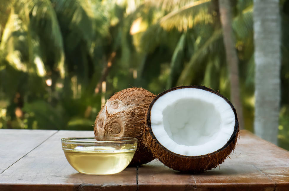Pérdida de peso y dientes más blancos, descubre los beneficios del aceite de coco
