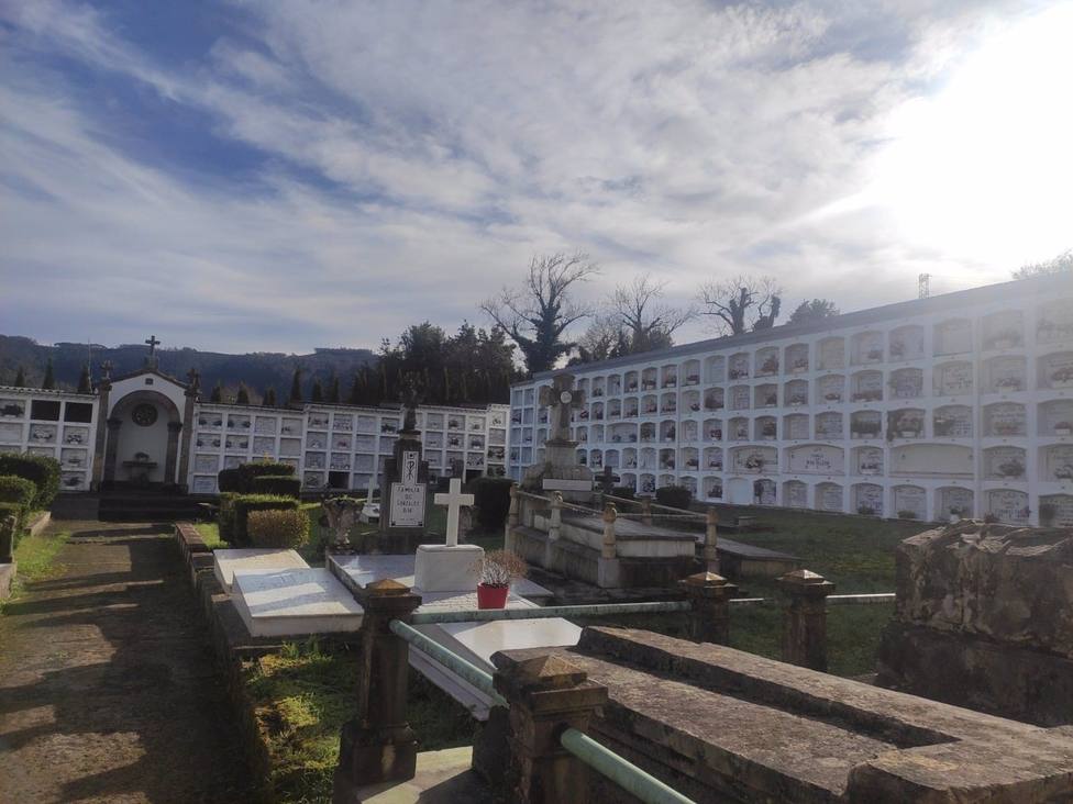 Cementerio de Amandi (Villaviciosa)