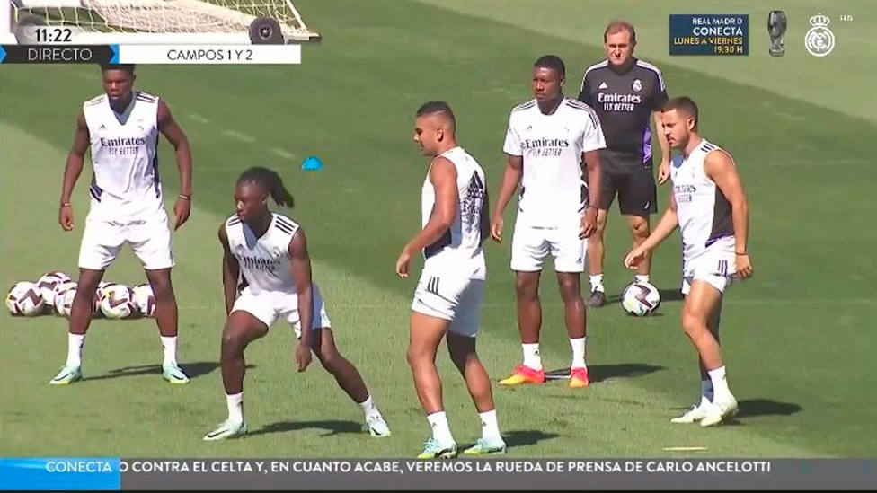 Casemiro se ejercita este junto a sus compañeros, como se ve en las imágenes difundidas por el Real Madrid