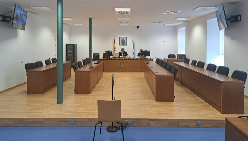 Foto de archivo de una de las salas de la Audiencia provincial de A Coruña - FOTO: TSXG