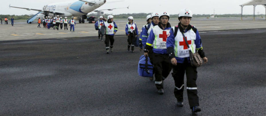 La ayuda llega a Ecuador tras el terremoto. Reuters