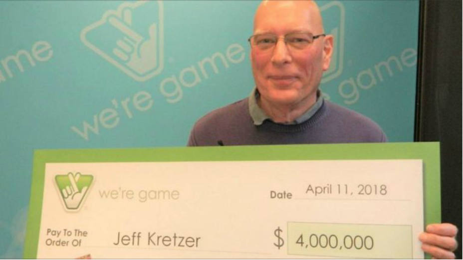 Pierde un boleto de lotería, lo encuentra y gana cuatro millones de dólares