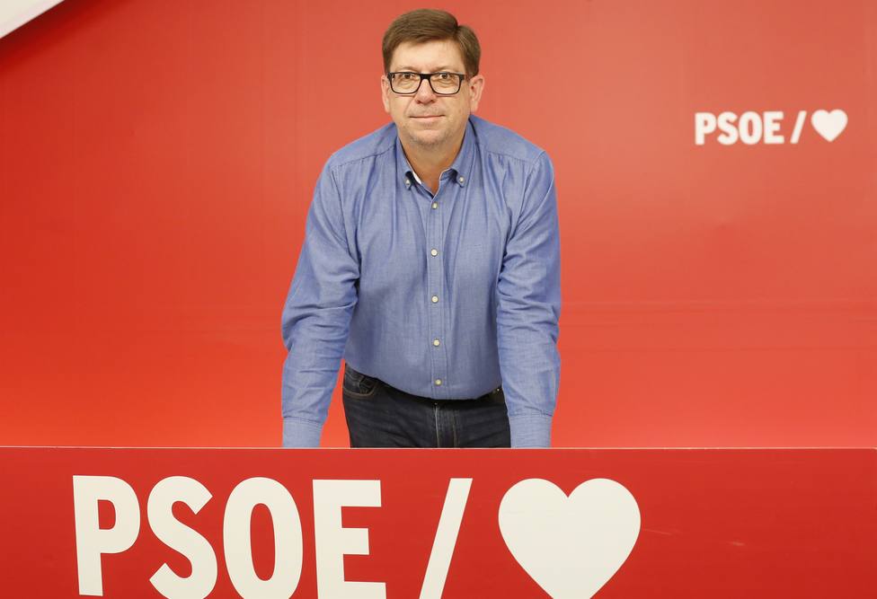 Sánchez nombra director adjunto de su gabinete a Francisco Salazar, miembro de la cúpula del PSOE