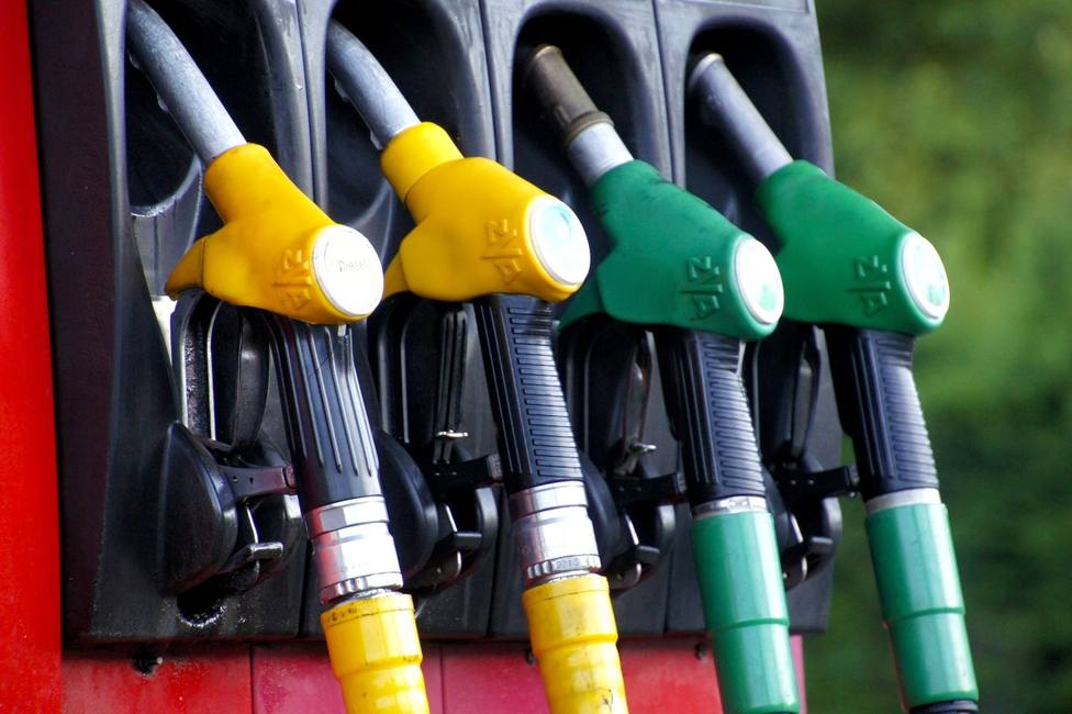 La gasolina un 25 % más cara que hace un año