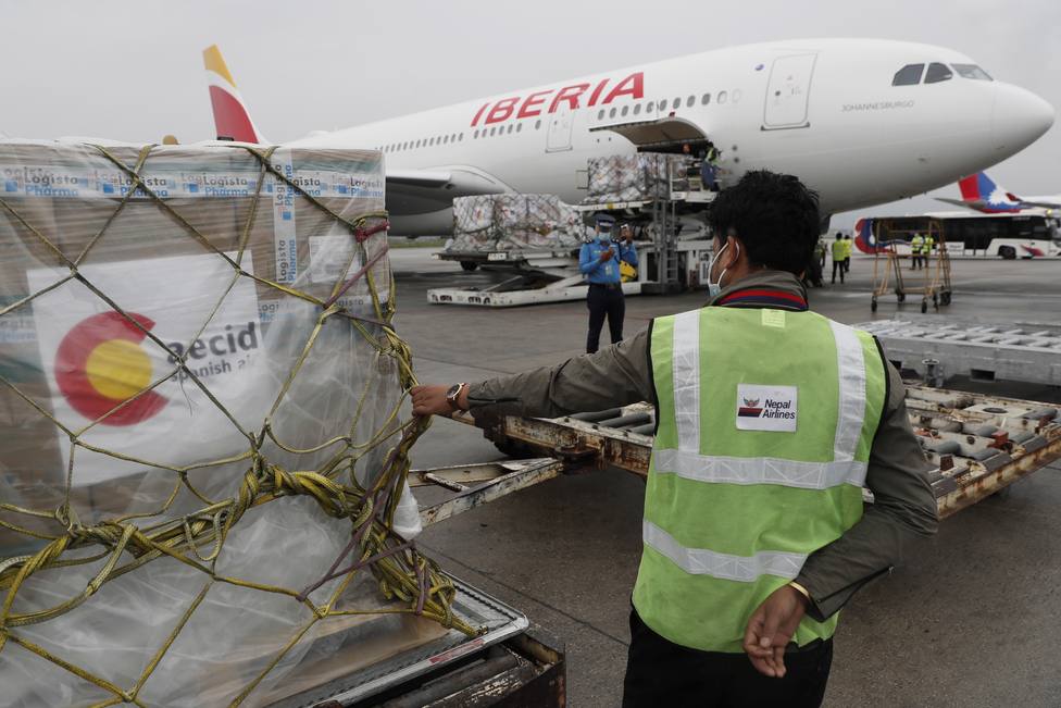 El avión de Iberia que repatriará a los alpinistas españoles atrapados en Nepal